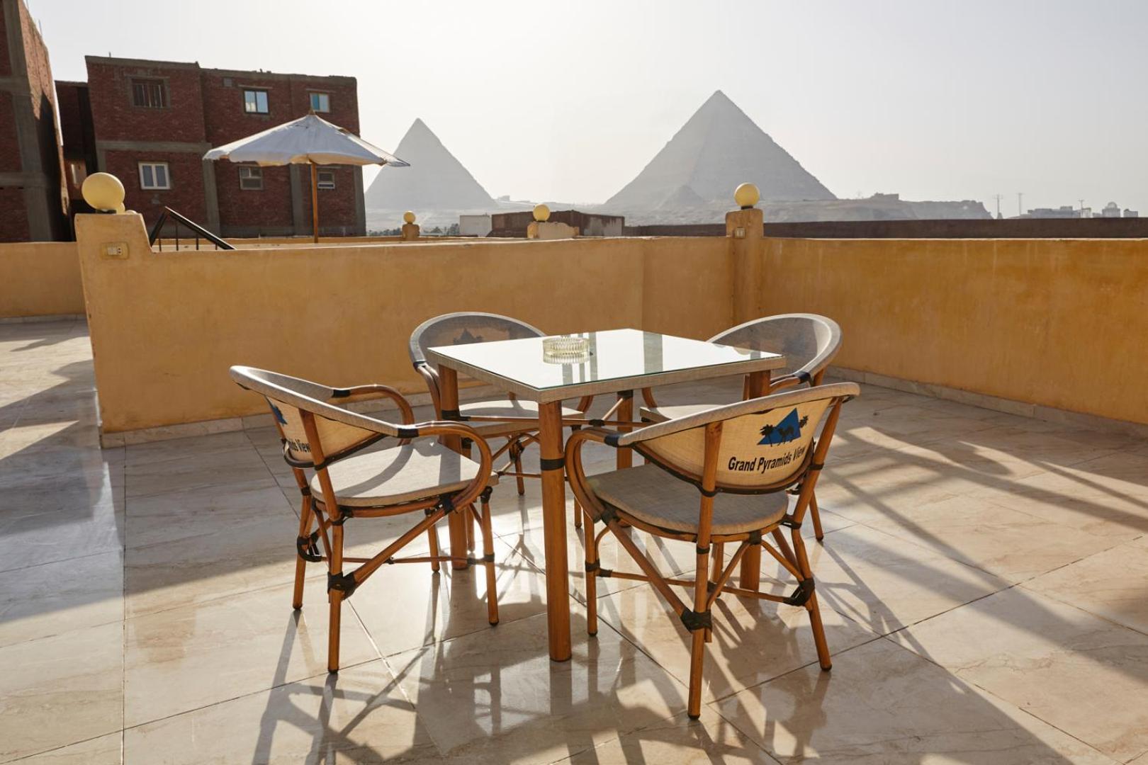 Grand Pyramid View Hotel Kafret el-Gabal Kültér fotó