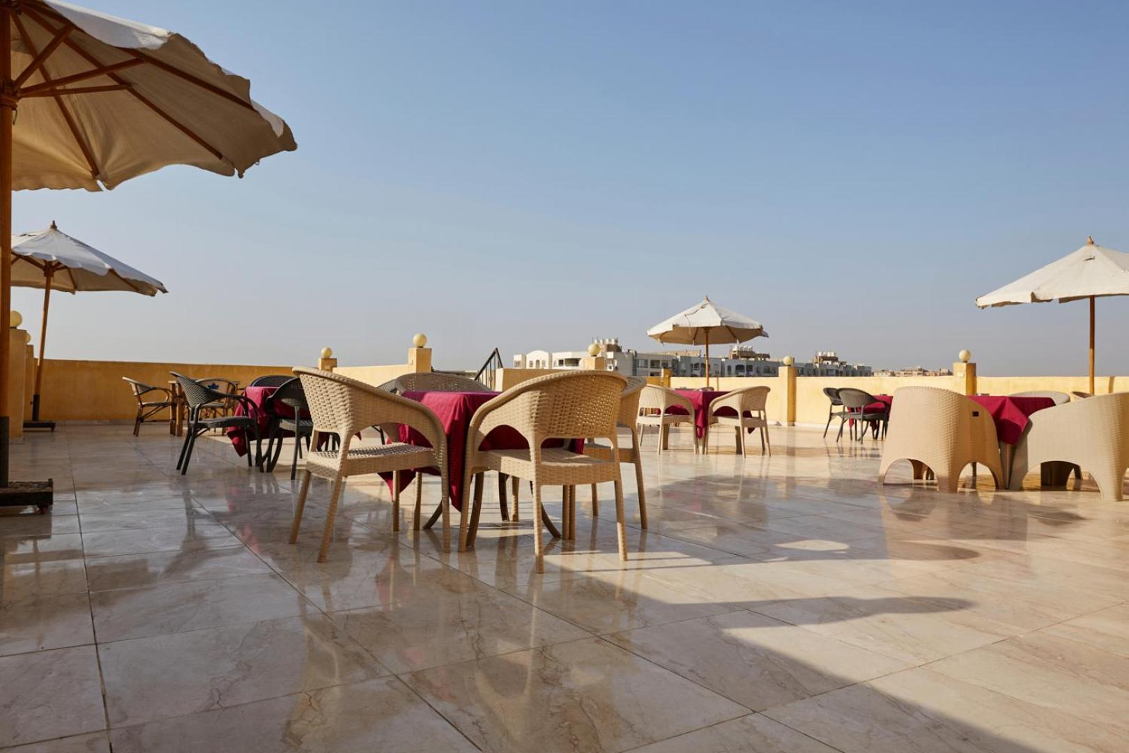 Grand Pyramid View Hotel Kafret el-Gabal Kültér fotó