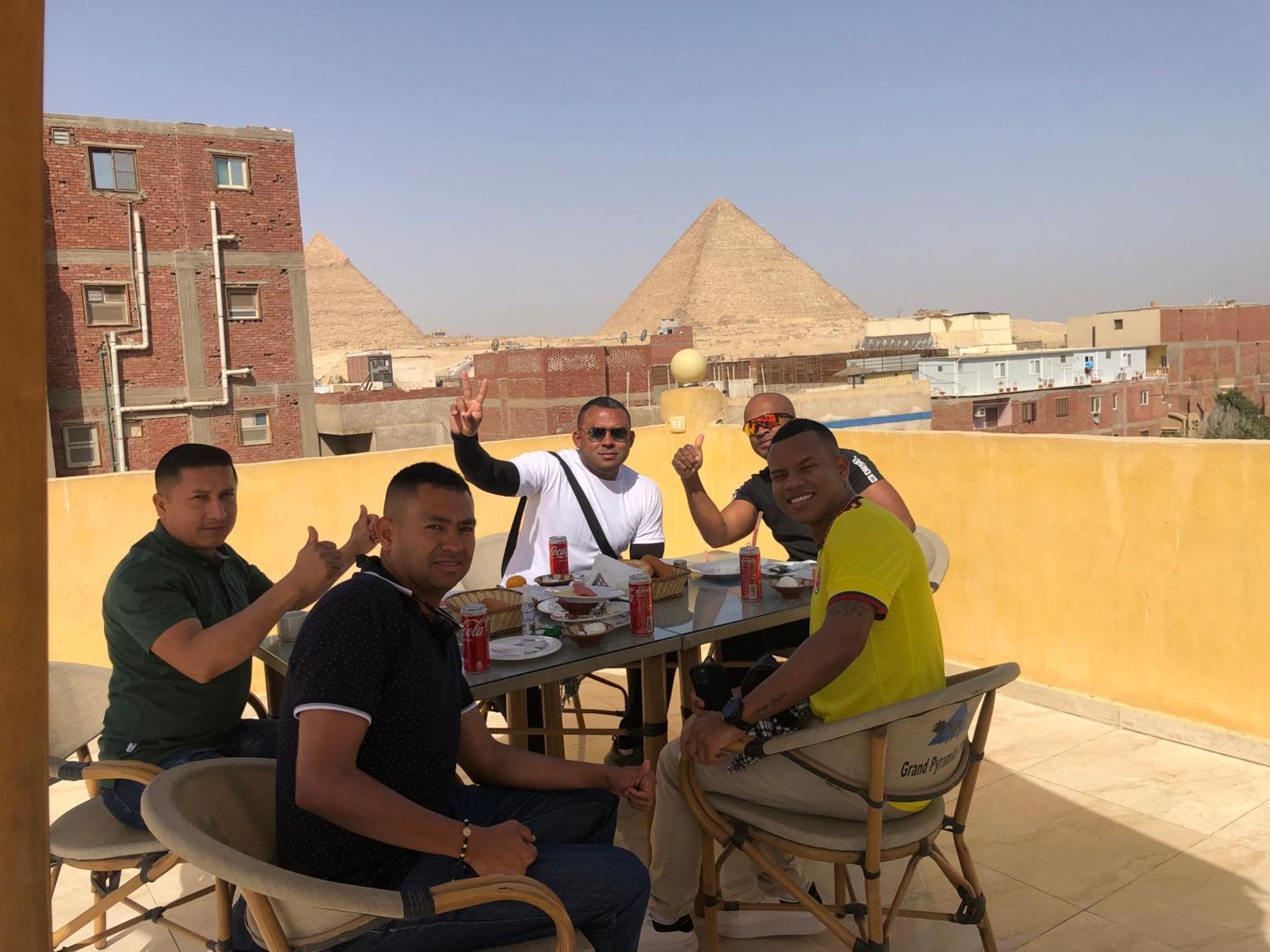 Grand Pyramid View Hotel Kafret el-Gabal Kültér fotó