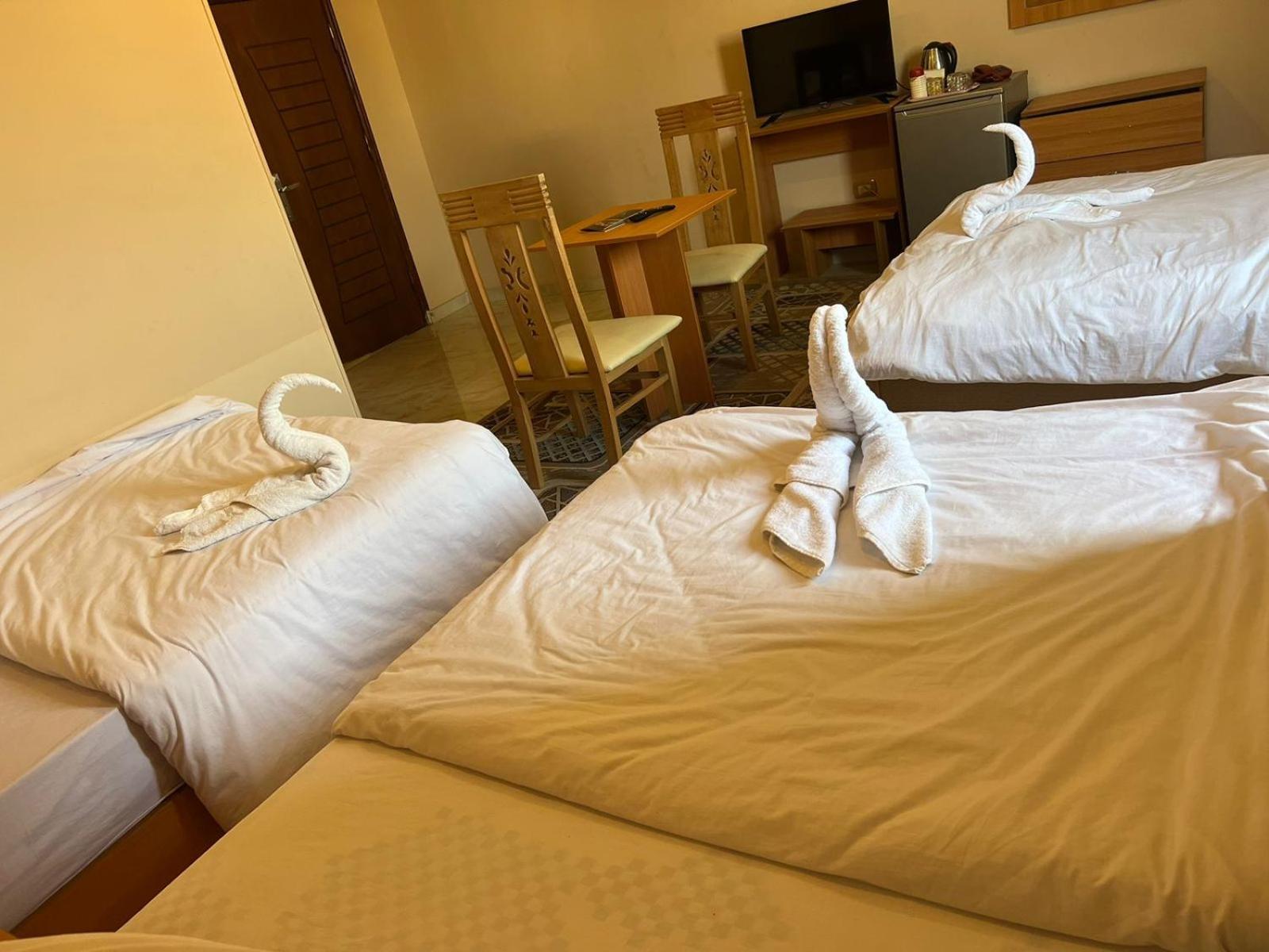 Grand Pyramid View Hotel Kafret el-Gabal Kültér fotó