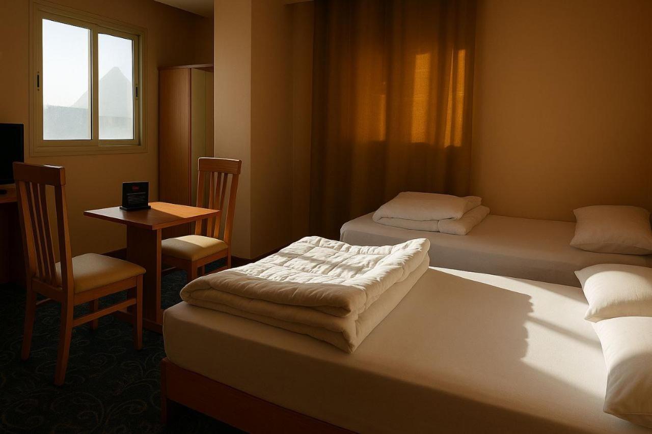 Grand Pyramid View Hotel Kafret el-Gabal Kültér fotó